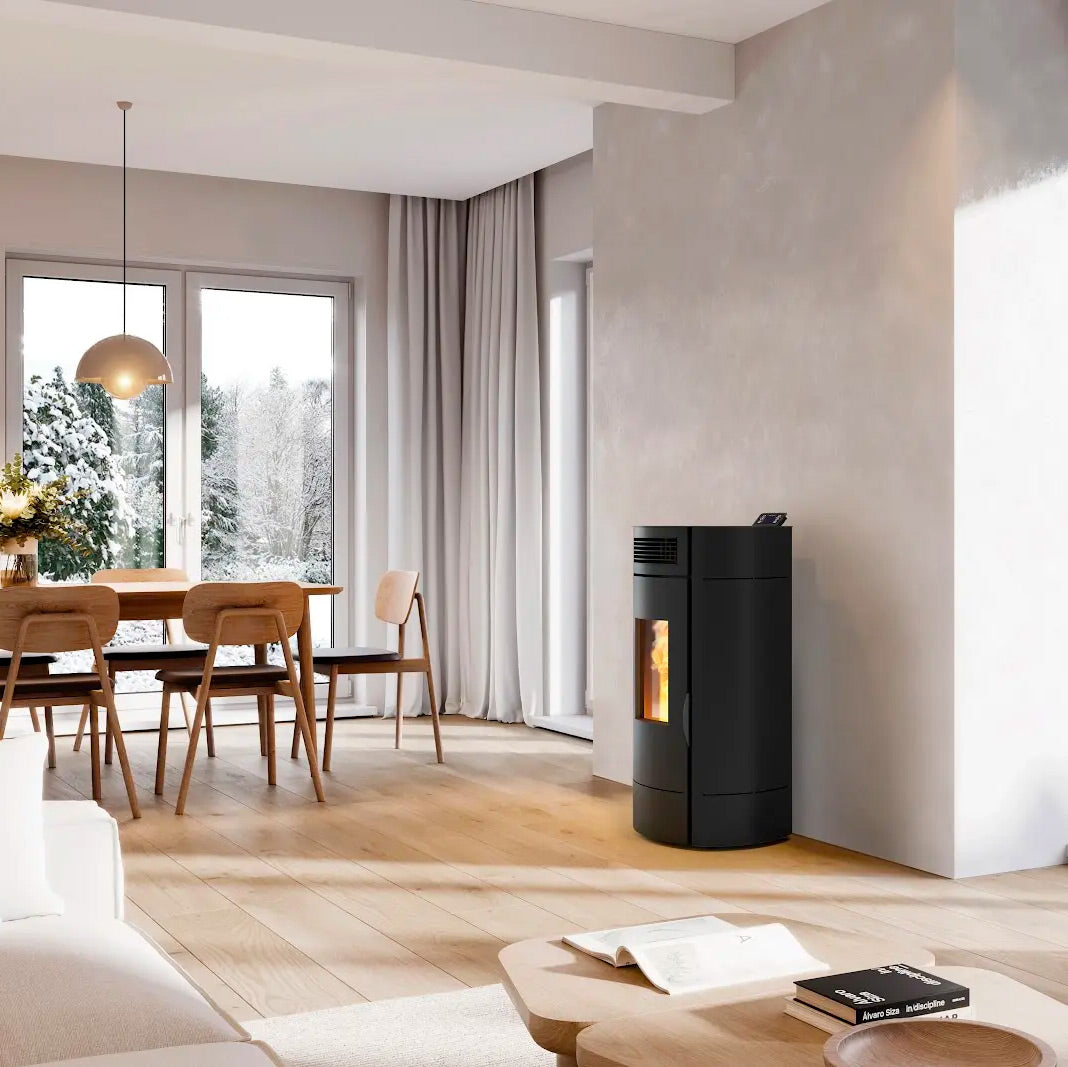 Invicta Poêle à granulés acier Lodi 8 noir Wi-Fi flamme verte étanche (30 à 100m²) - 8kw - Mister PRO