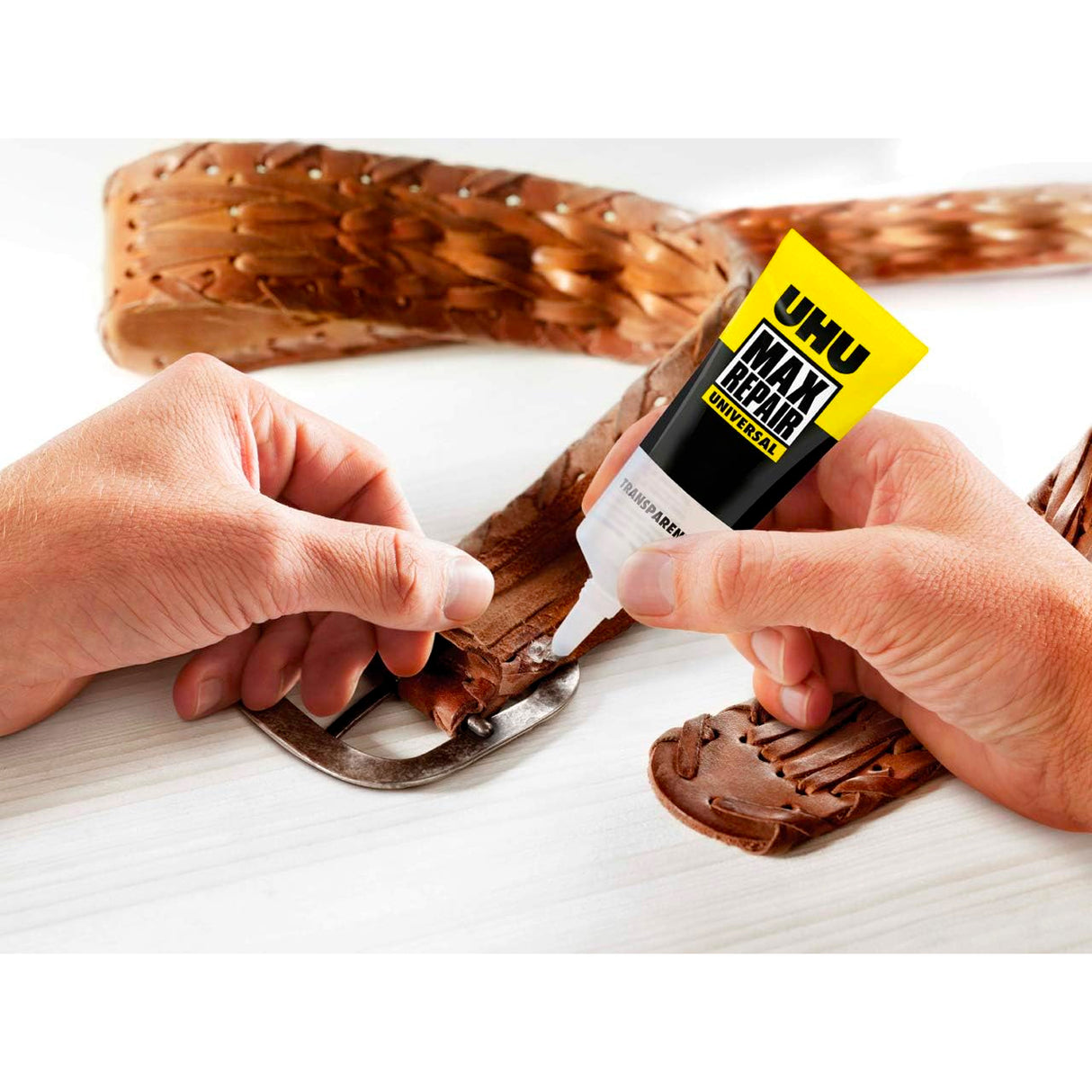 UHU Max Repair universal - Colle puissante et flexible, transparente, idéale pour les chaussures, le caoutchouc, le cuir, tube 45g
