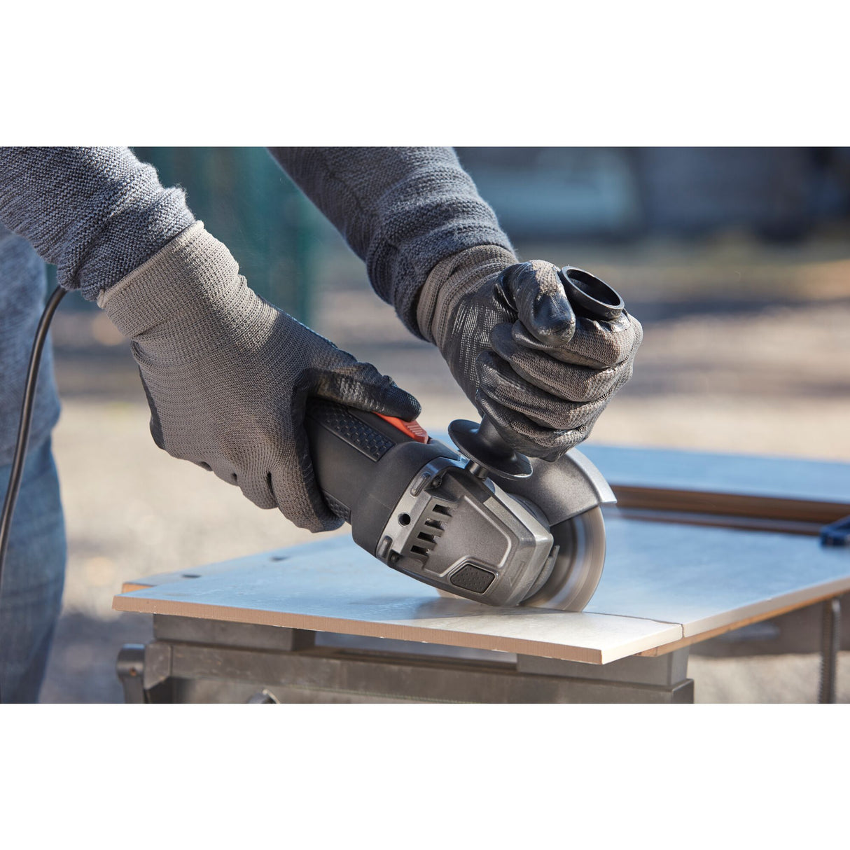 BLACK+DECKER Meuleuse d'angle filaire 800W 125mm BEG120-QS