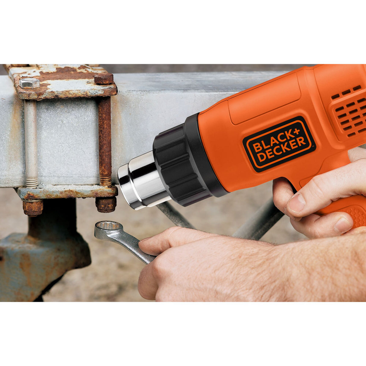 BLACK+DECKER Décapeur thermique filaire 1750W avec grattoir KX1650-QS