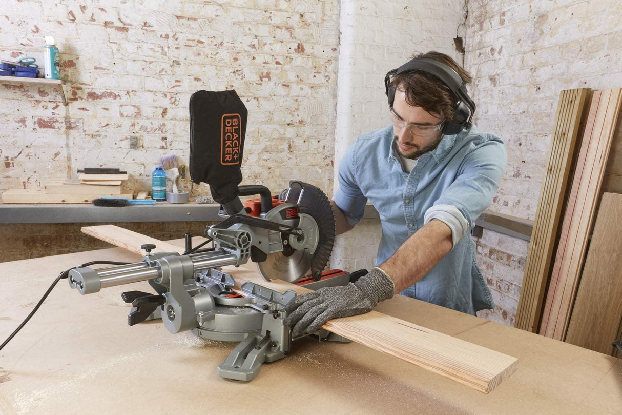 BLACK+DECKER Scie à onglet radiale 1600W BES700-QS