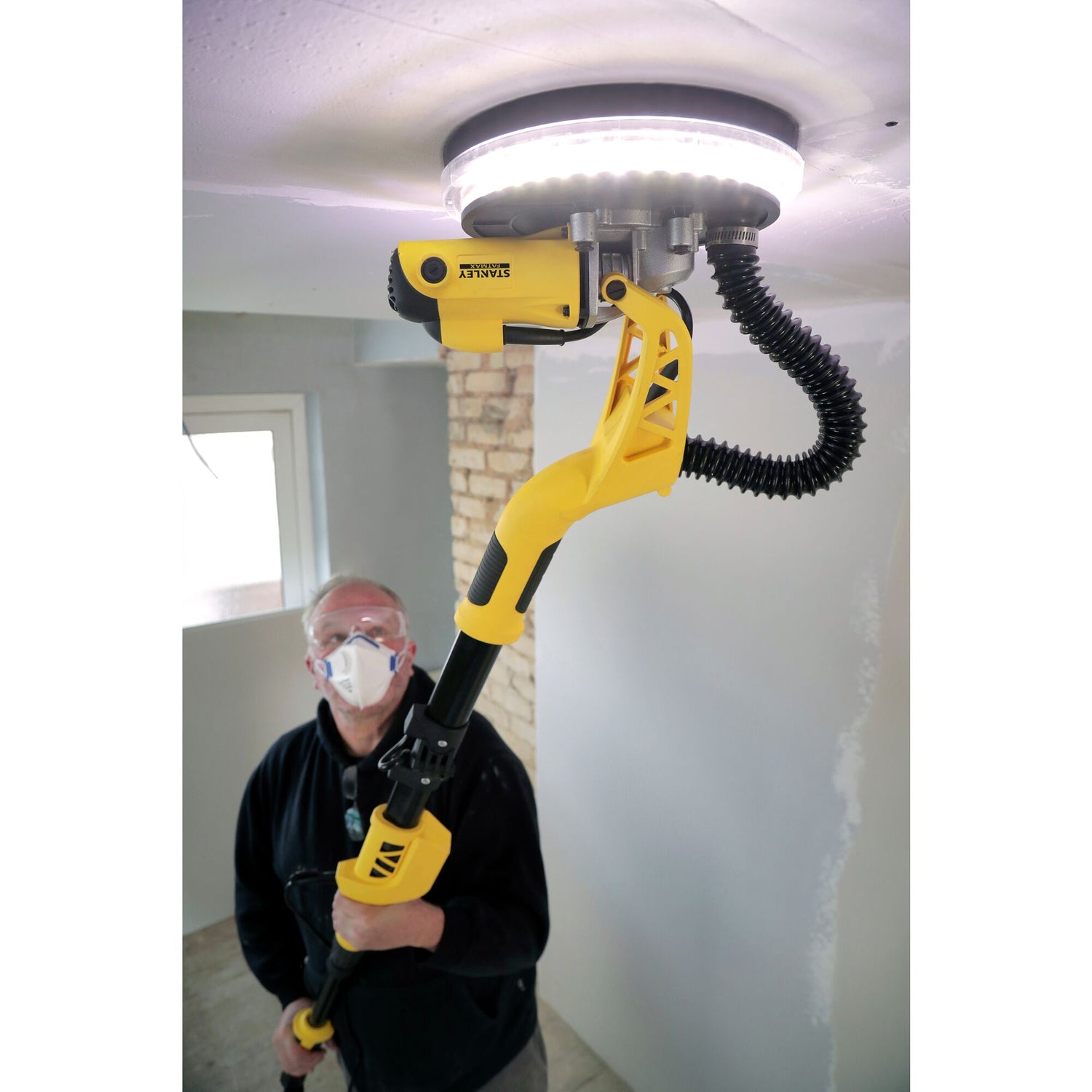 STANLEY FATMAX Ponceuse télescopique filaire 750W Ø225mm SFMEE500S-QS