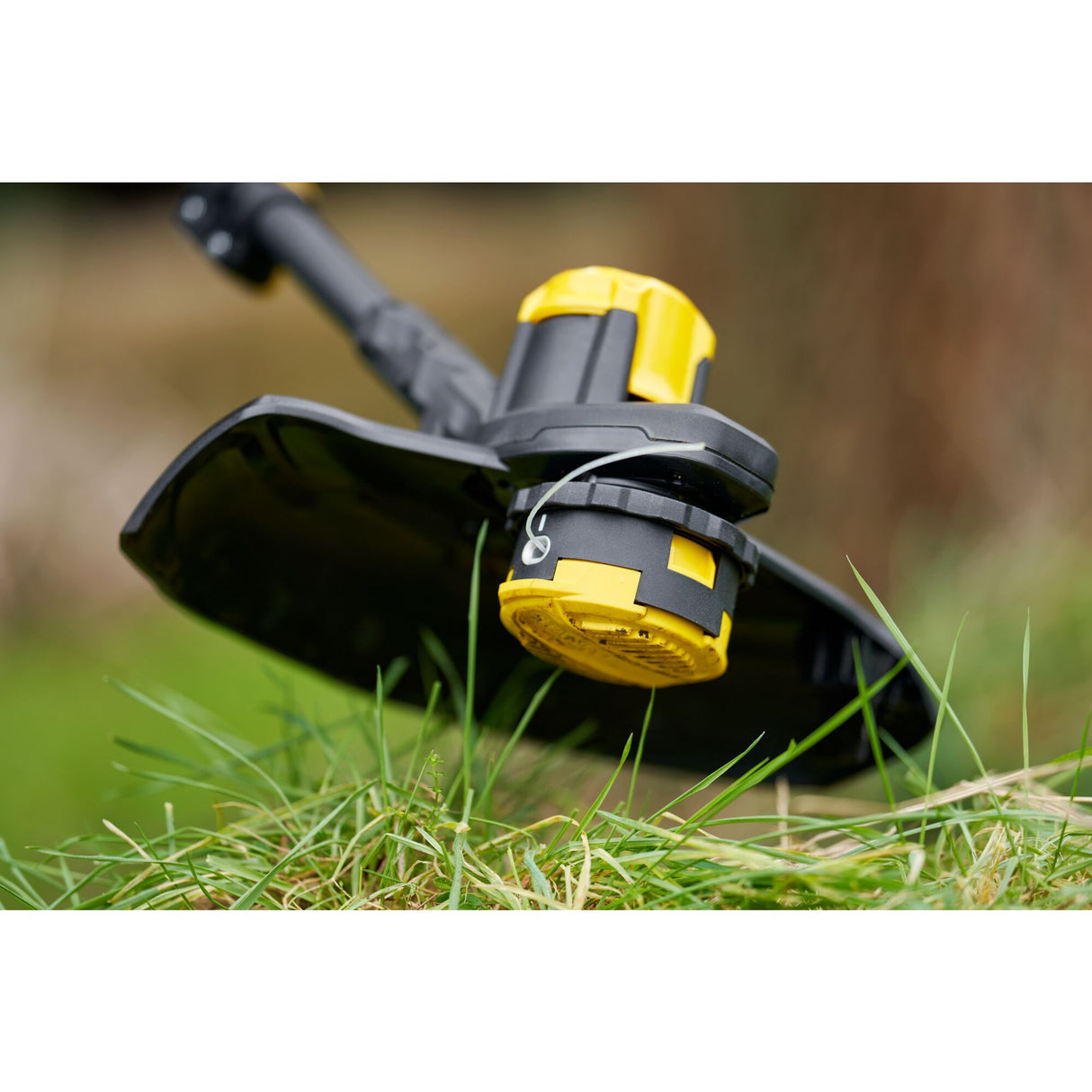 STANLEY FATMAX Coupe-bordures sans fil 18V 33cm sans batterie ni chargeur V20 SFMCSTB933B-XJ
