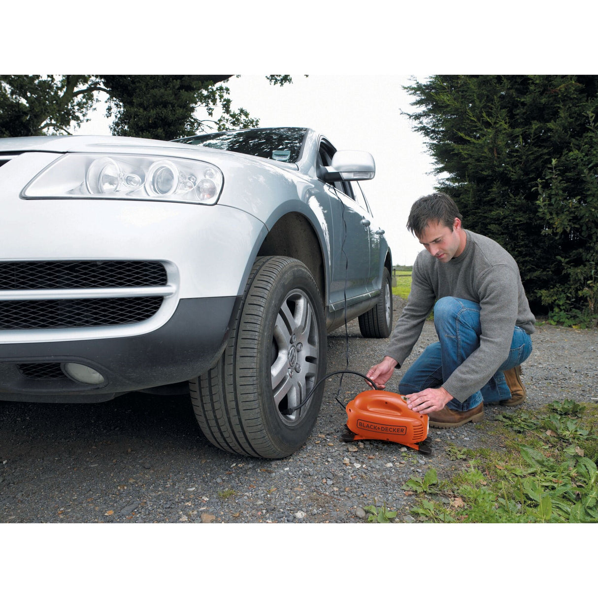 BLACK+DECKER Gonfleur-Compresseur sans fil 120 PSI ou allume-cigare 12 V ASI200-XJ