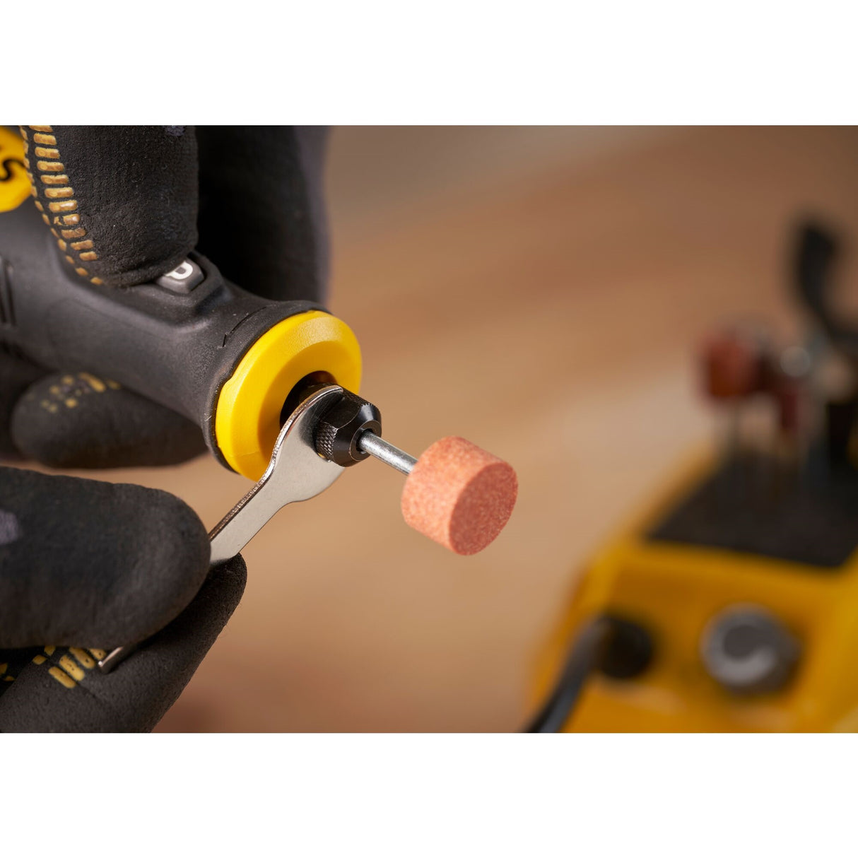 STANLEY FATMAX Outil multifonction rotatif sans fil 18V sans batterie V20 SFMCE030B-XJ