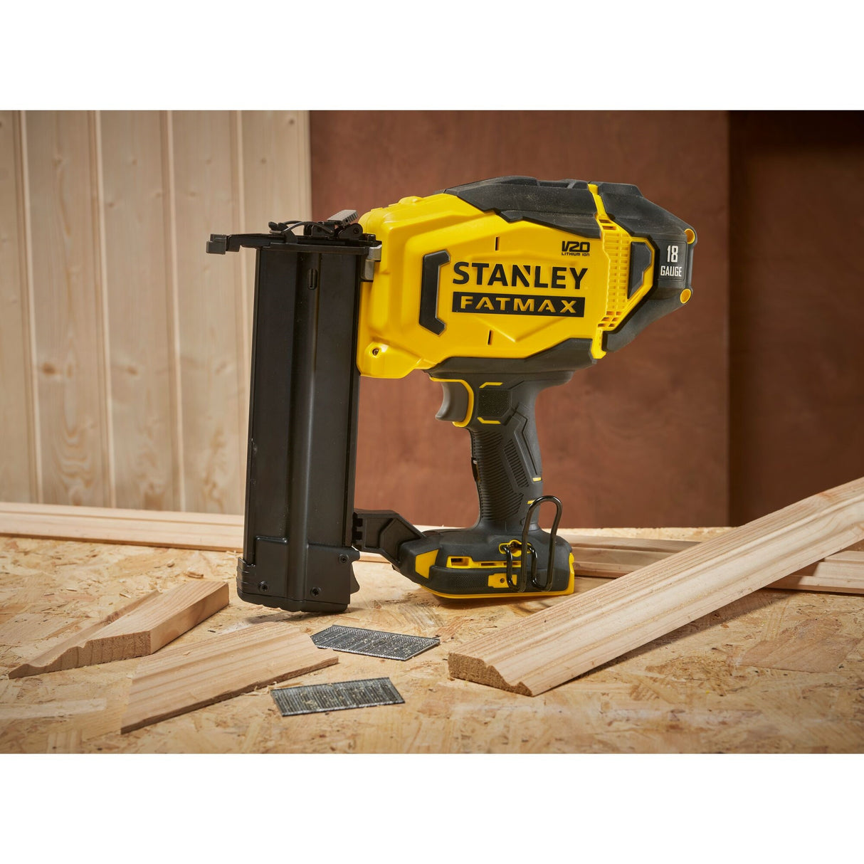STANLEY FATMAX Cloueur de finition 18Ga sans batterie V20 SFMCN618B-XJ
