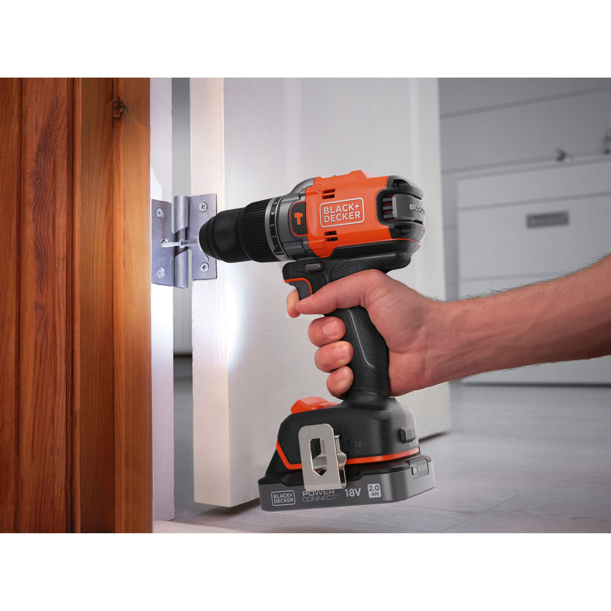 BLACK+DECKER Perceuse Visseuse à percussion Éco-Responsable 18V Brushless - 2 Batteries 2Ah – En Mallette - BLD683D2XK-QW