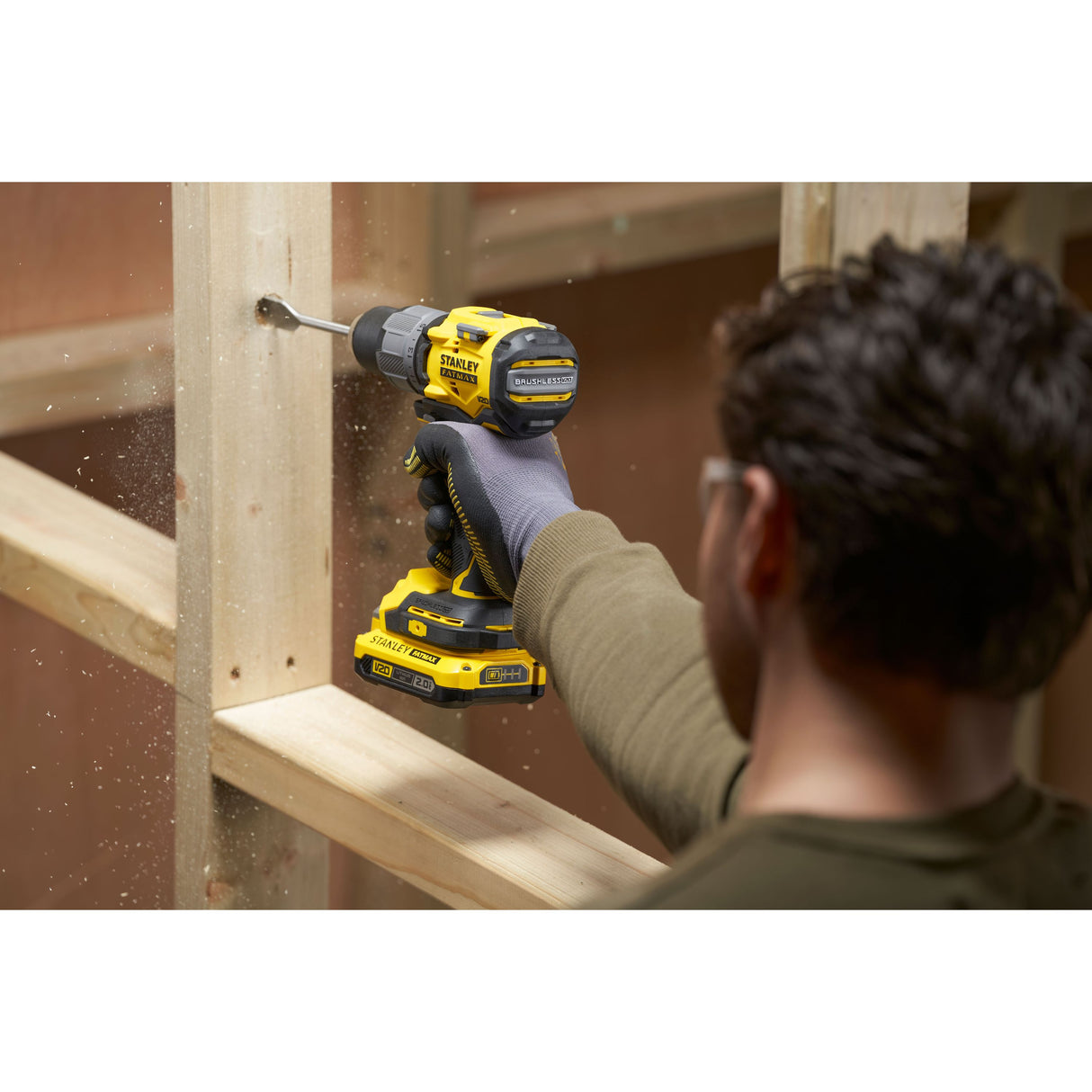 STANLEY FATMAX Perceuse-visseuse à percussion 80Nm Brushless Lithium 18V 2 batteries 2Ah V20 SFMCD726D2K-QW