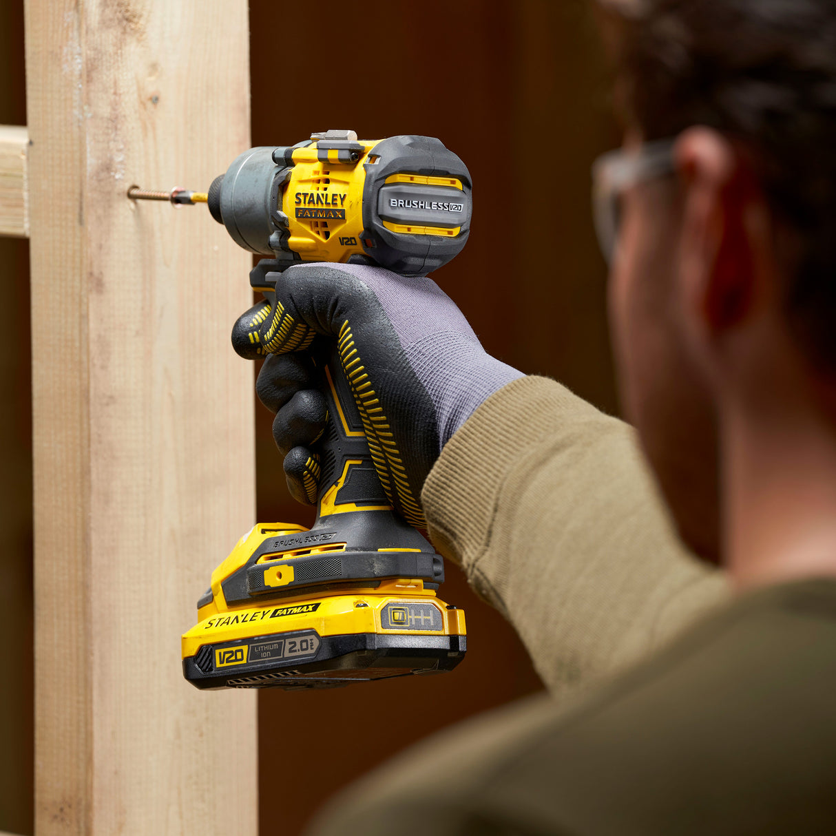 STANLEY FATMAX Visseuse à impacts 203Nm Brushless Lithium 18V 2 batteries 2Ah V20 SFMCF830D2K-QW