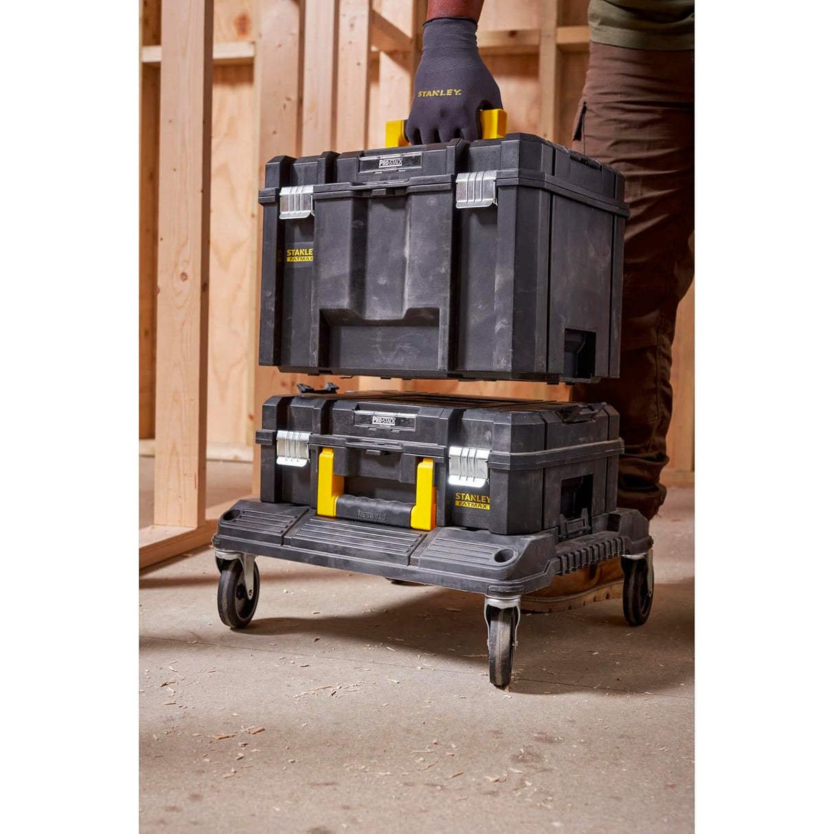 STANLEY FATMAX Mallette grand volume 44x33x30cm 23L PRO-STACK FMST1-71971