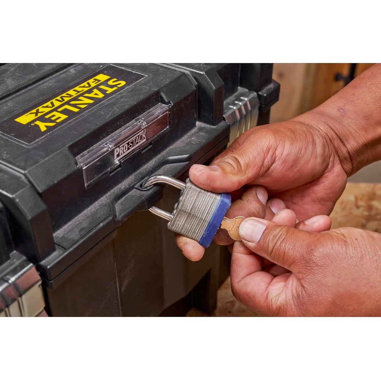 STANLEY FATMAX Mallette grand volume 44x33x30cm 23L PRO-STACK FMST1-71971