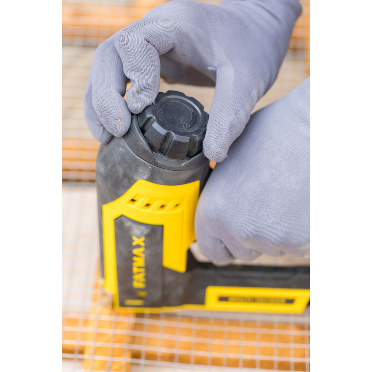 STANLEY FATMAX Agrafeuse-cloueuse filaire 5 types d'agrafes et clous FMHT6-75934