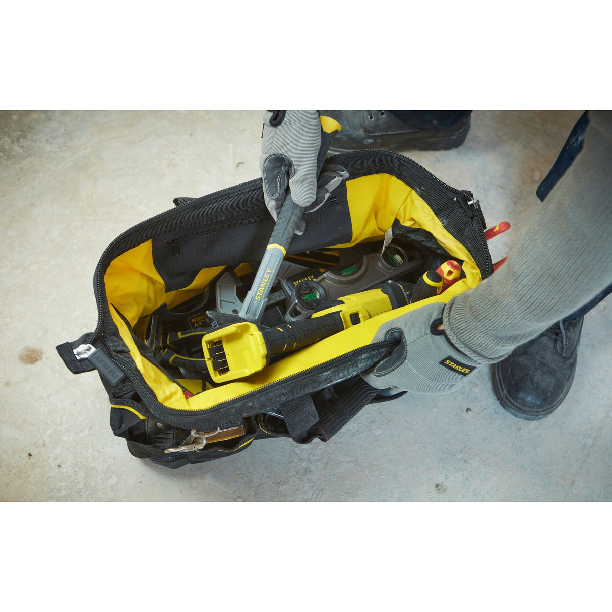 STANLEY FATMAX Sac à outils 45cm base rigide 1-93-950