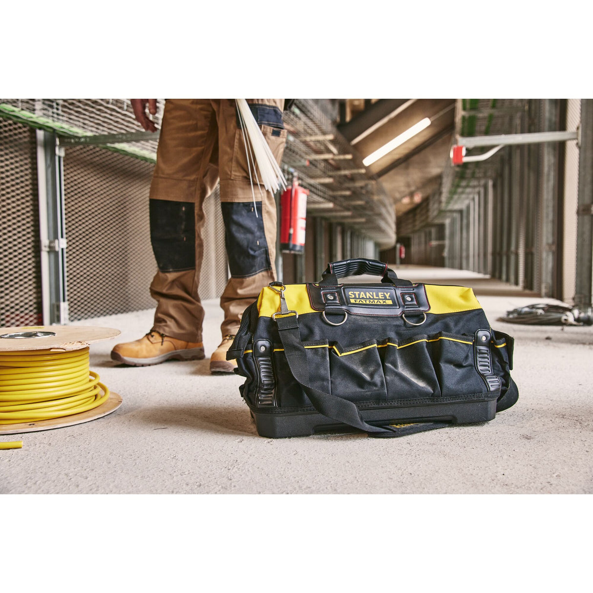STANLEY FATMAX Sac à outils 45cm base rigide 1-93-950