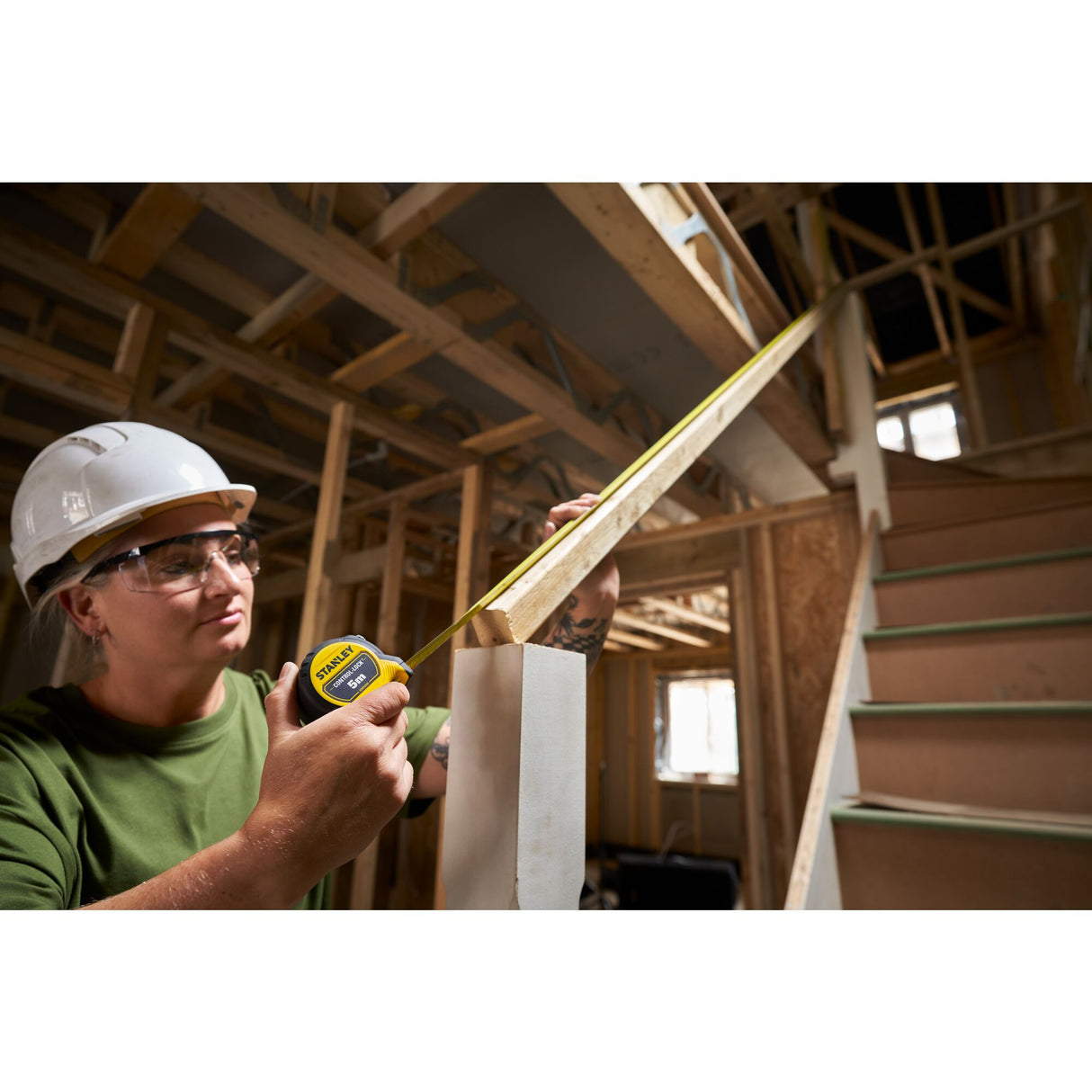 STANLEY Mètre ruban 5m double marquage magnétique système Finger Brake ControlLock Blade Armor STHT37231-0