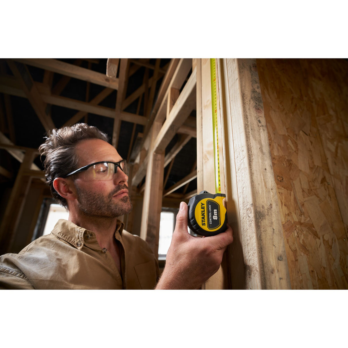 STANLEY Mètre ruban 8m double marquage magnétique système Finger Brake ControlLock Blade Armor STHT37232-0