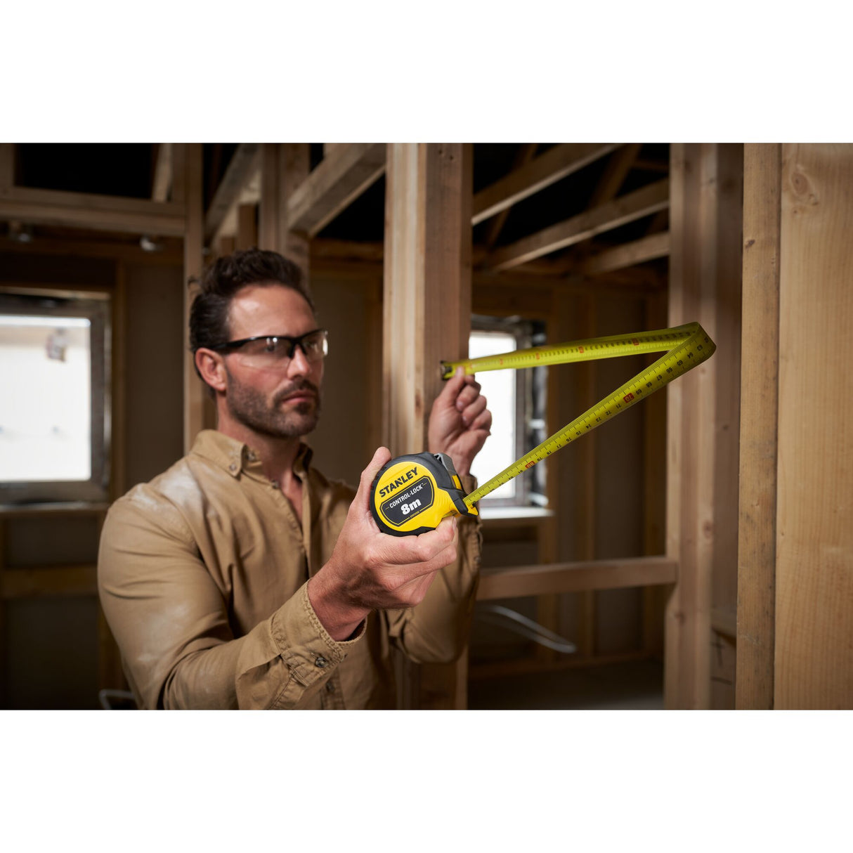STANLEY Mètre ruban 8m double marquage magnétique système Finger Brake ControlLock Blade Armor STHT37232-0
