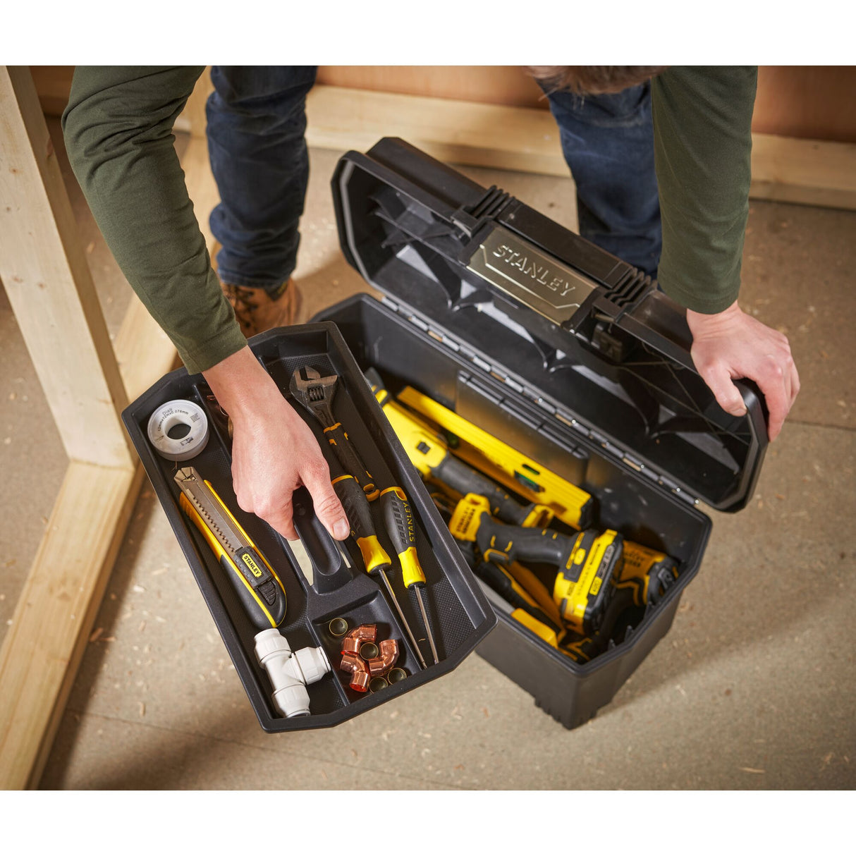 STANLEY Boite à outils 60cm TouchLatch 1-97-510