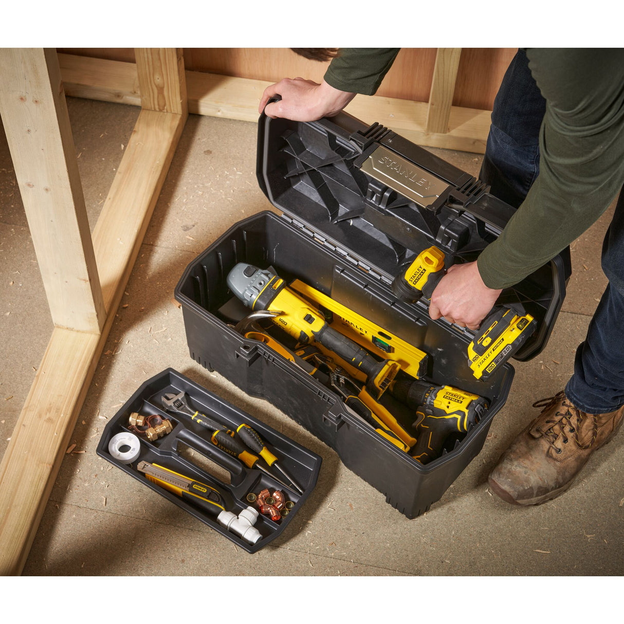 STANLEY Boite à outils 60cm TouchLatch 1-97-510