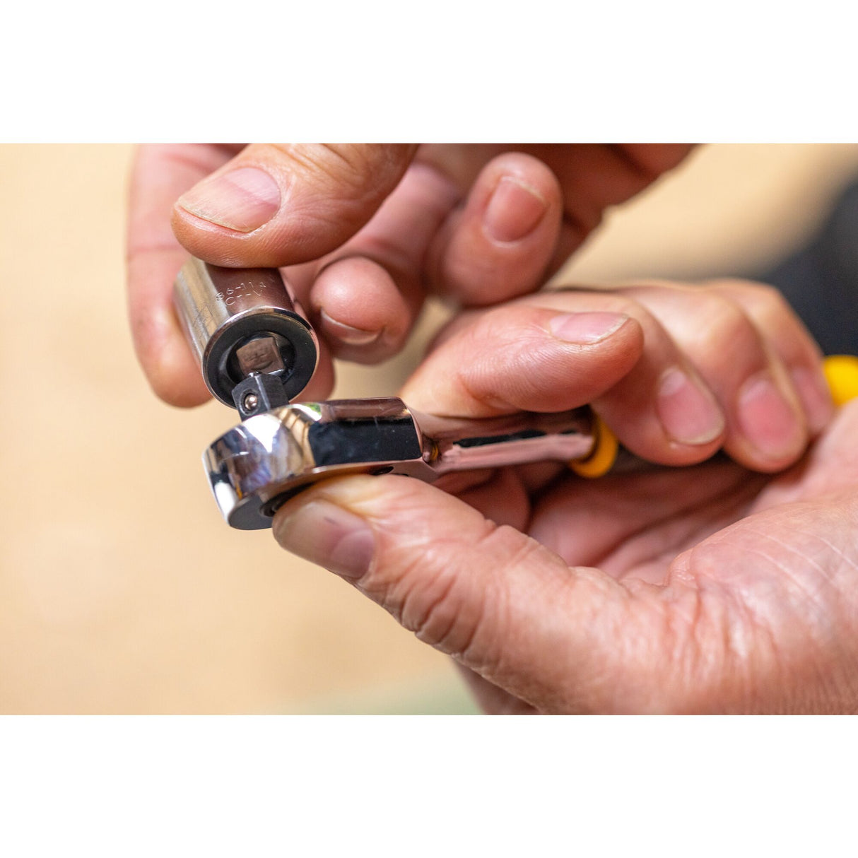 STANLEY Jeu de cliquet et douilles 1/4" STMT82666-0