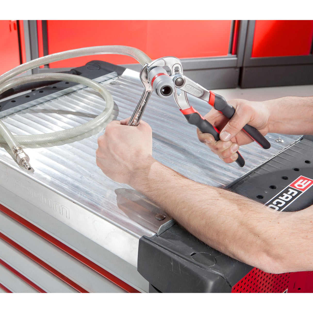 FACOM Pince multiprise à verrouillage CPE 180mm 181A.18CPEPB