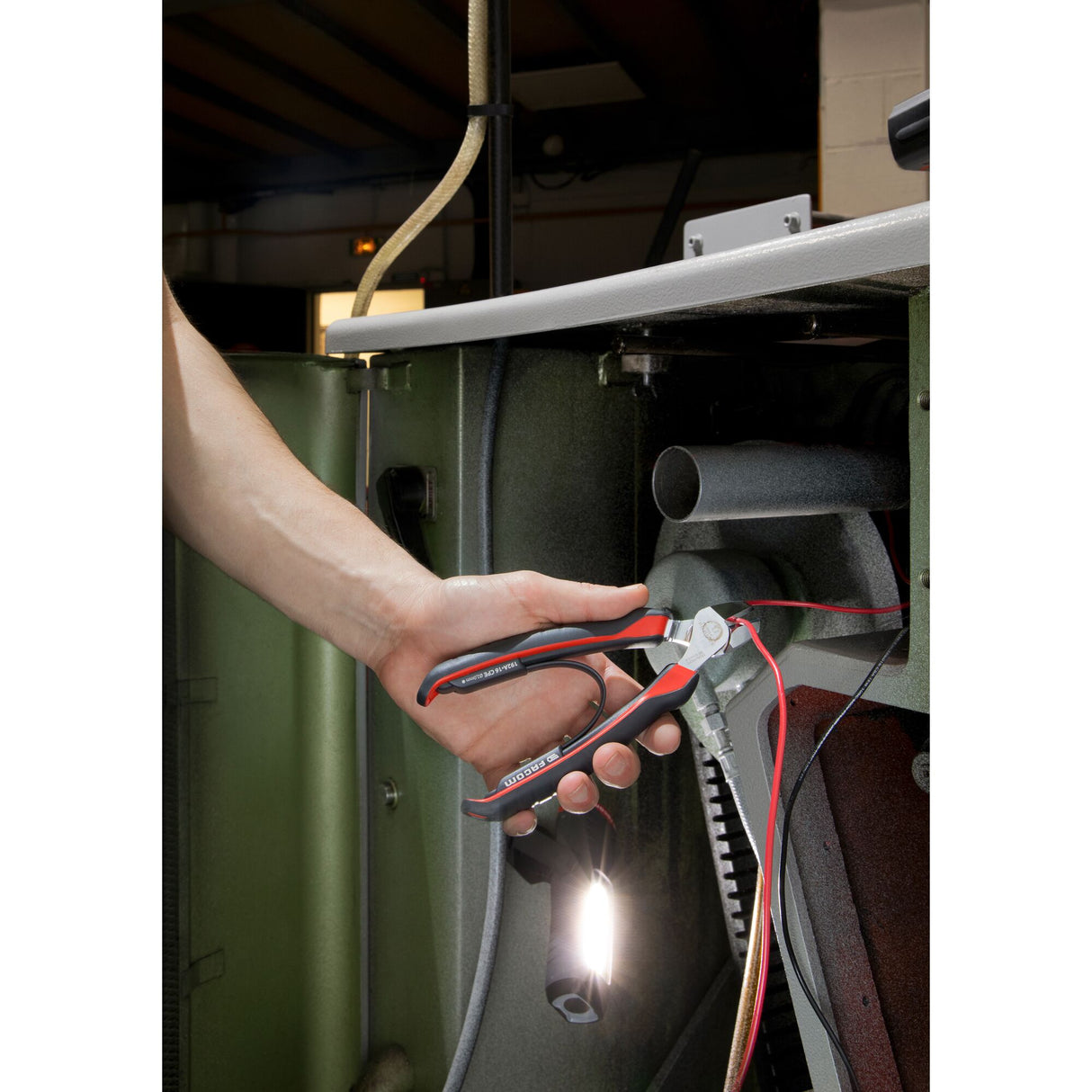 FACOM Pince coupante diagonale 180mm 192A.18CPE