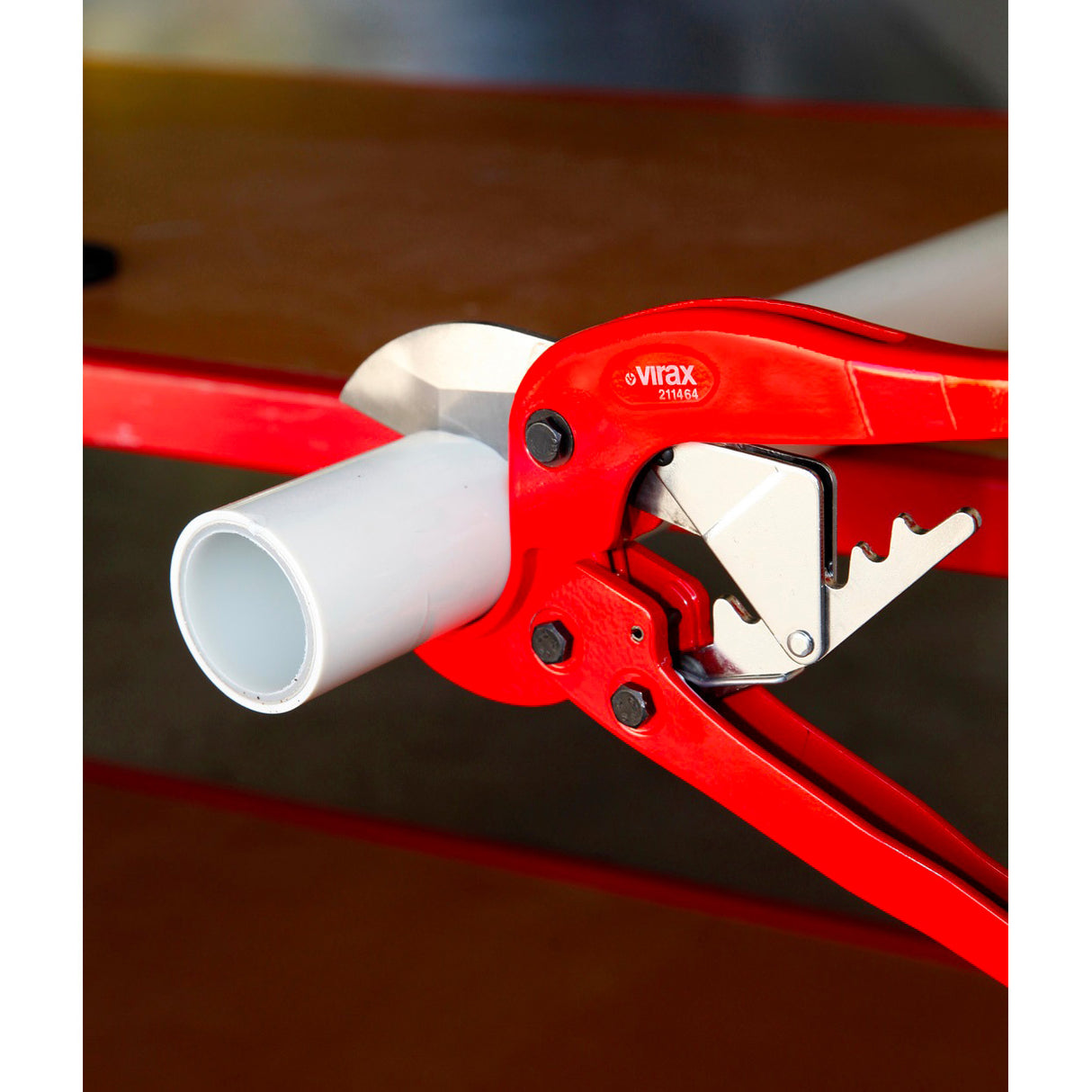 VIRAX Coupe-tube plastique 63 mm 211464