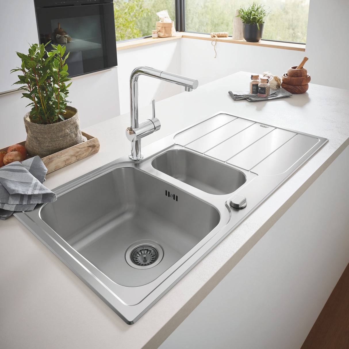 GROHE Mitigeur de cuisine taille L mousseur extractible Minta