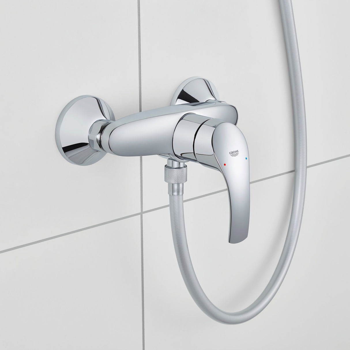 GROHE Set de salle de bain avec barre de douche, flexible et douchette, mitigeur douche et mitigeur lavabo Eurosmart 123576