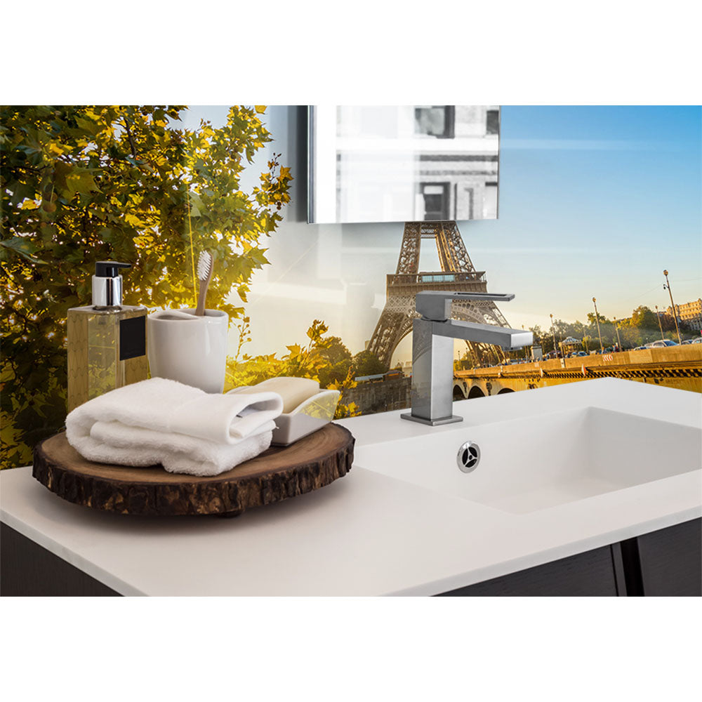 Panneau mural douche VIPANEL - Paysage urbain Paris - Finition brillant