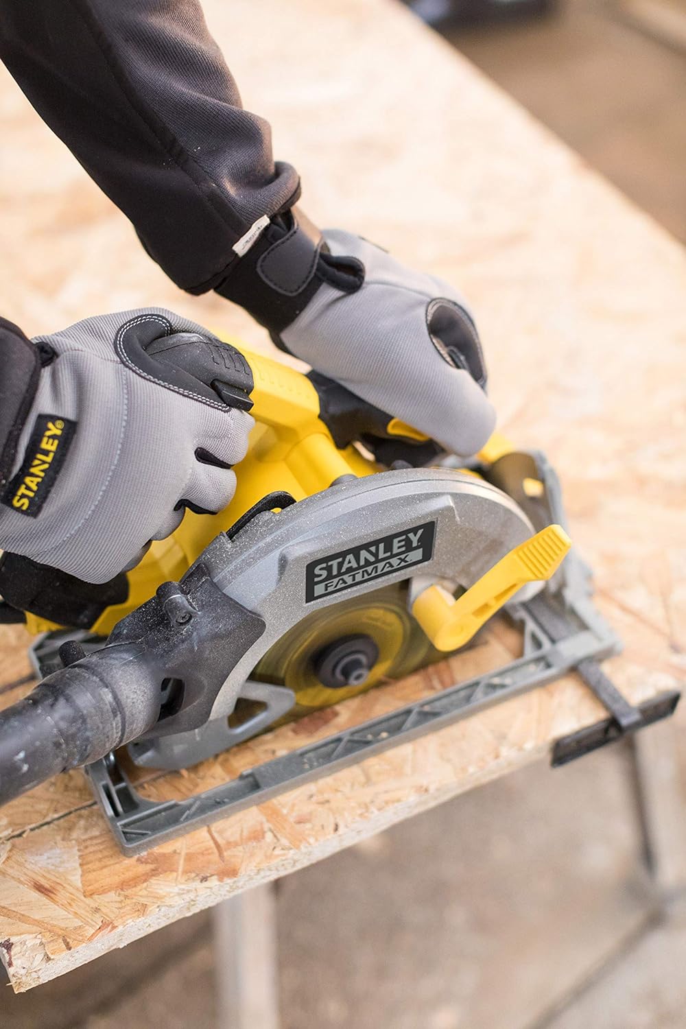 STANLEY FATMAX Scie circulaire filaire 1650W 66mm FME301K-QS