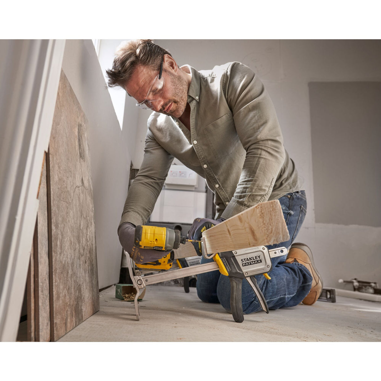 STANLEY Tradelift lève express 150kg levage 1 main FMHT83550-1