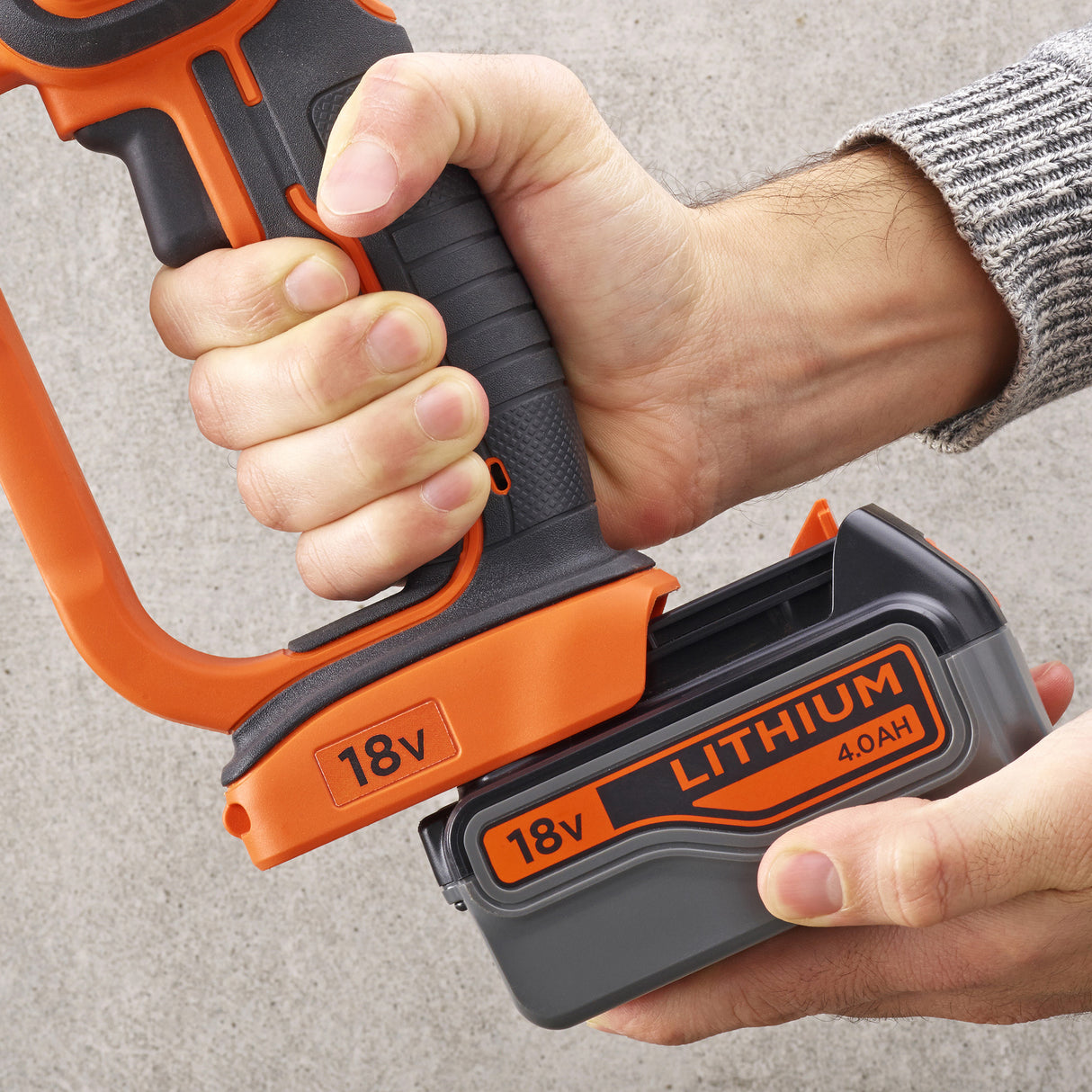 BLACK+DECKER Meuleuse d'angle sans fil 18V 125mm avec 1 batterie BCG720M1-QW