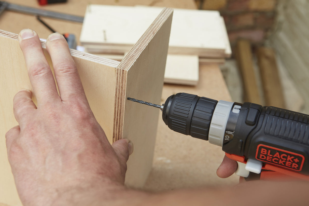 BLACK+DECKER Perceuse-visseuse sans fil 12V batterie 1,5Ah BDCDD12S1-QW