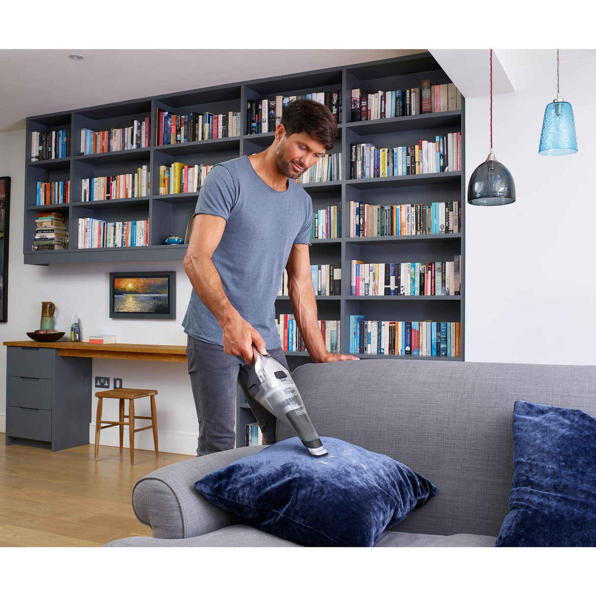 BLACK+DECKER Aspirateur à main Dustbuster 7,2V NVC220WC-QW