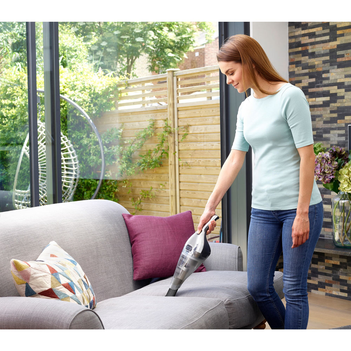 BLACK+DECKER Aspirateur à main Dustbuster 7,2V NVC220WC-QW