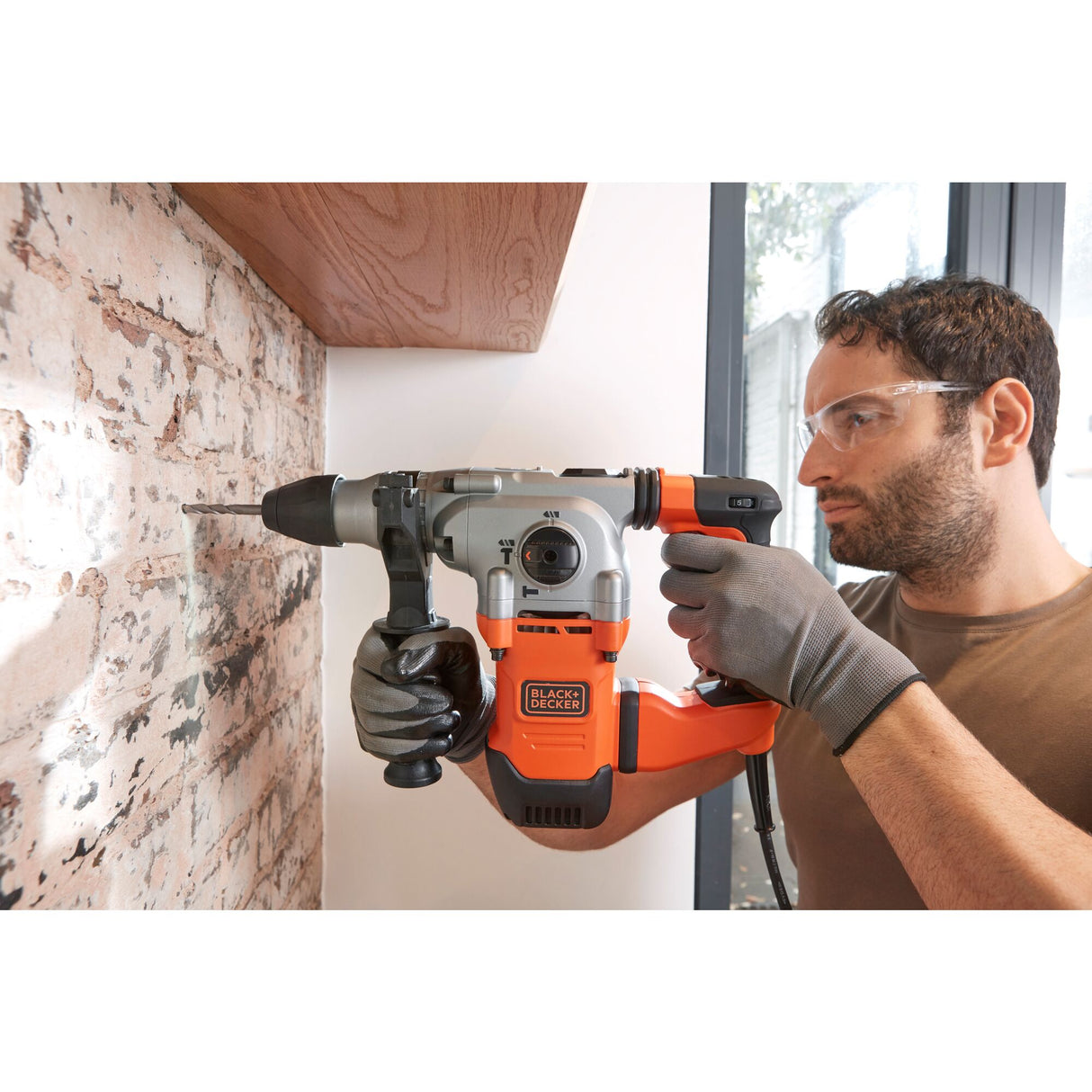 BLACK+DECKER Marteau perforateur filaire 1250W BEHS03K-QS