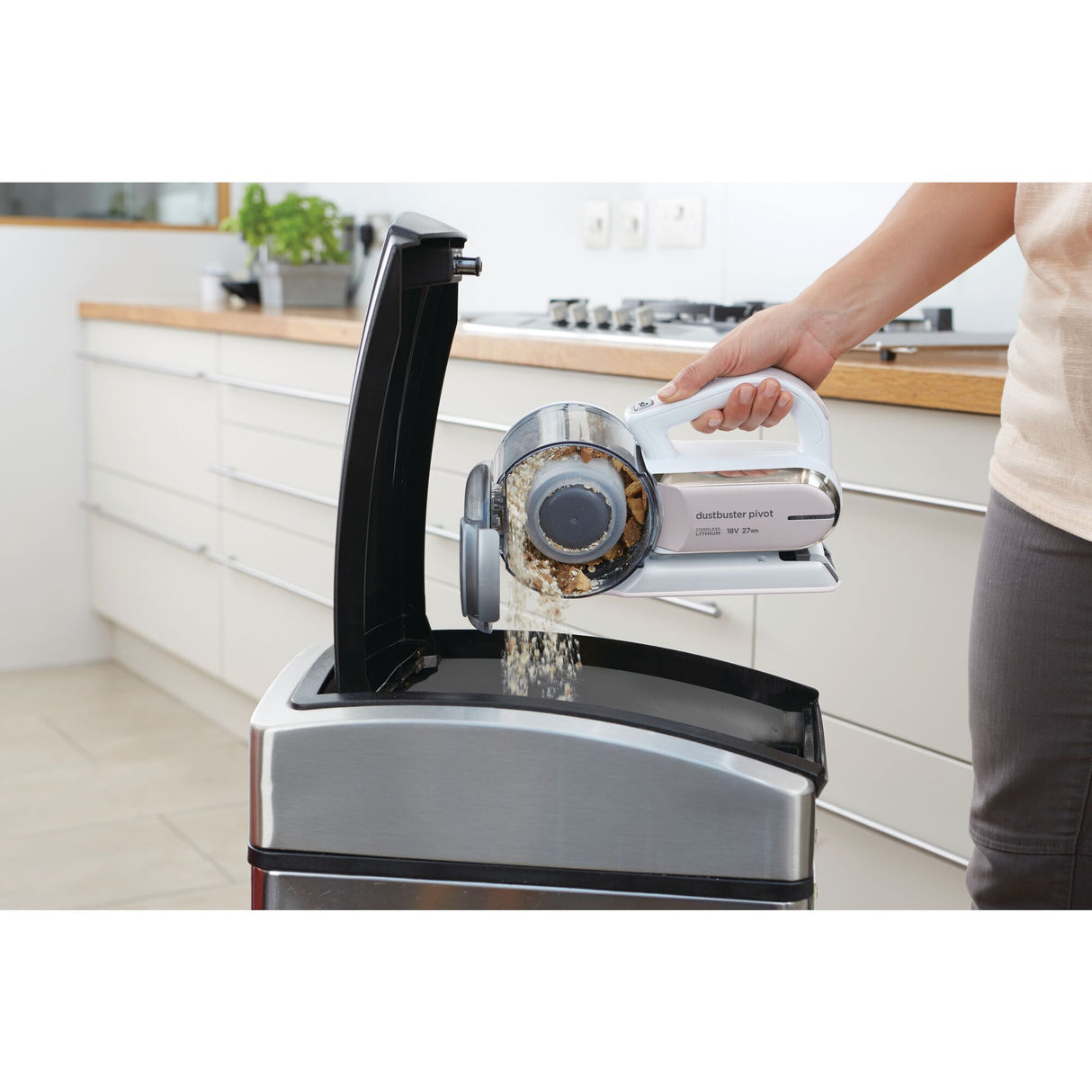 BLACK+DECKER Aspirateur à main Pivot 18V PV1820L-QW