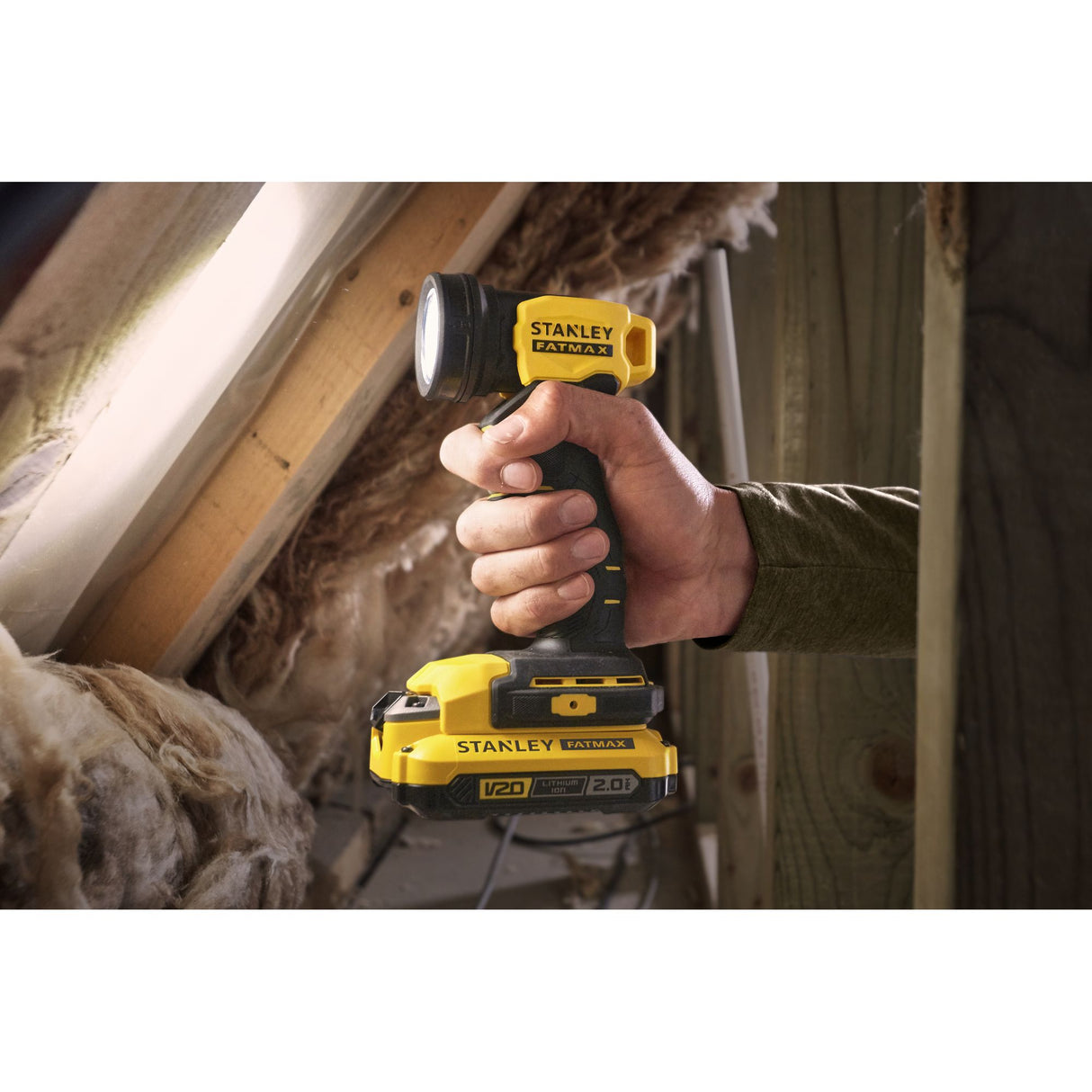 STANLEY FATMAX Lampe torche sans fil 18V sans batterie V20 SFMCL020B-XJ