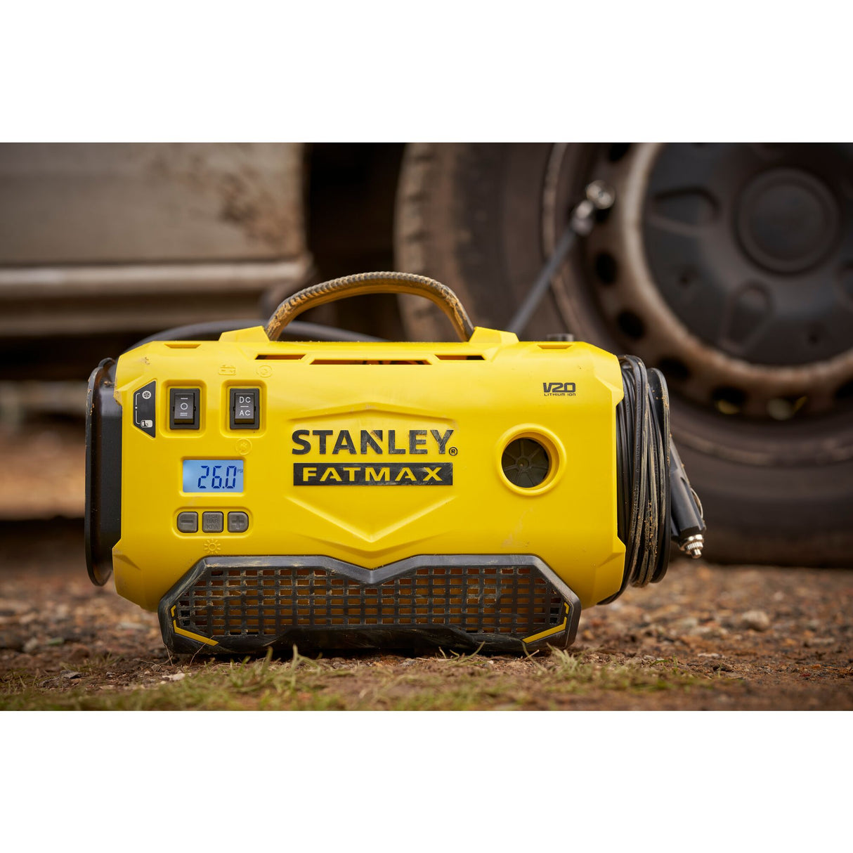 STANLEY FATMAX Gonfleur-compresseur sans fil 18V sans batterie V20 SFMCE520B-QW