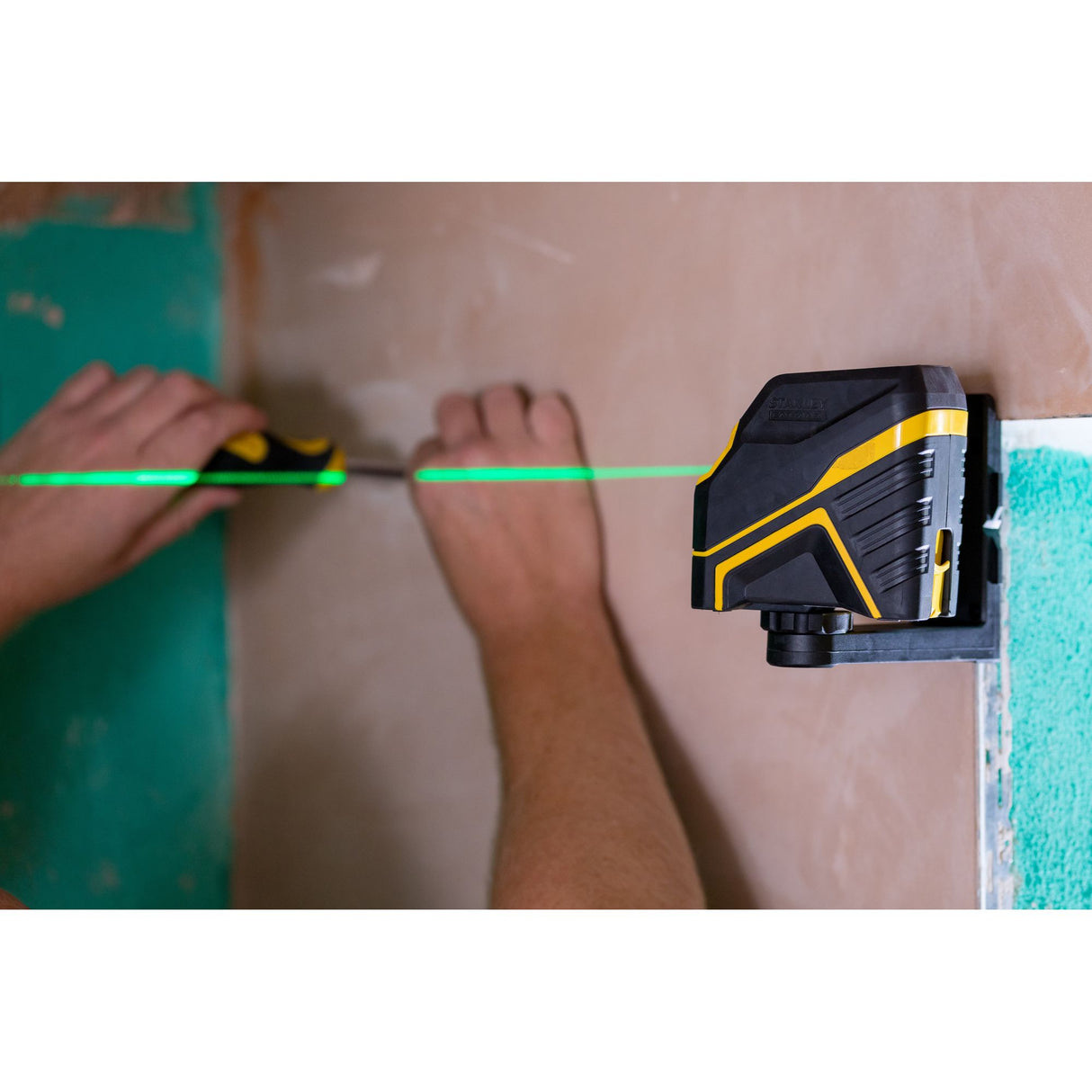 STANLEY FATMAX Niveau laser croix vert 150m FMHT77586-1