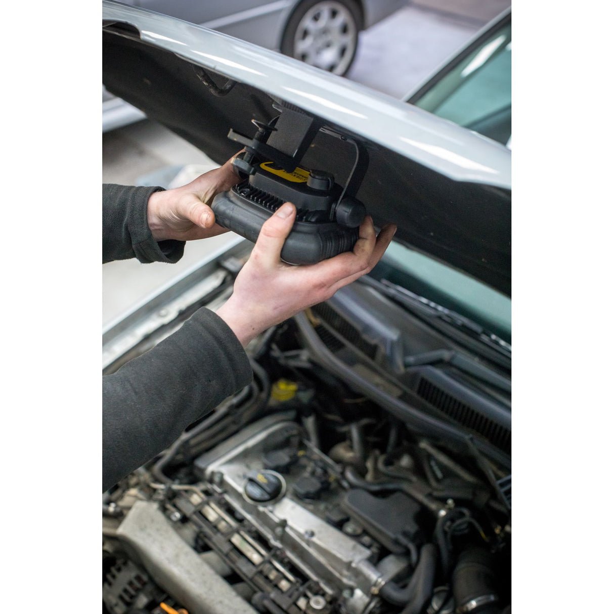 STANLEY FATMAX Projecteur 1000Lm rechargeable FMHT81507-1