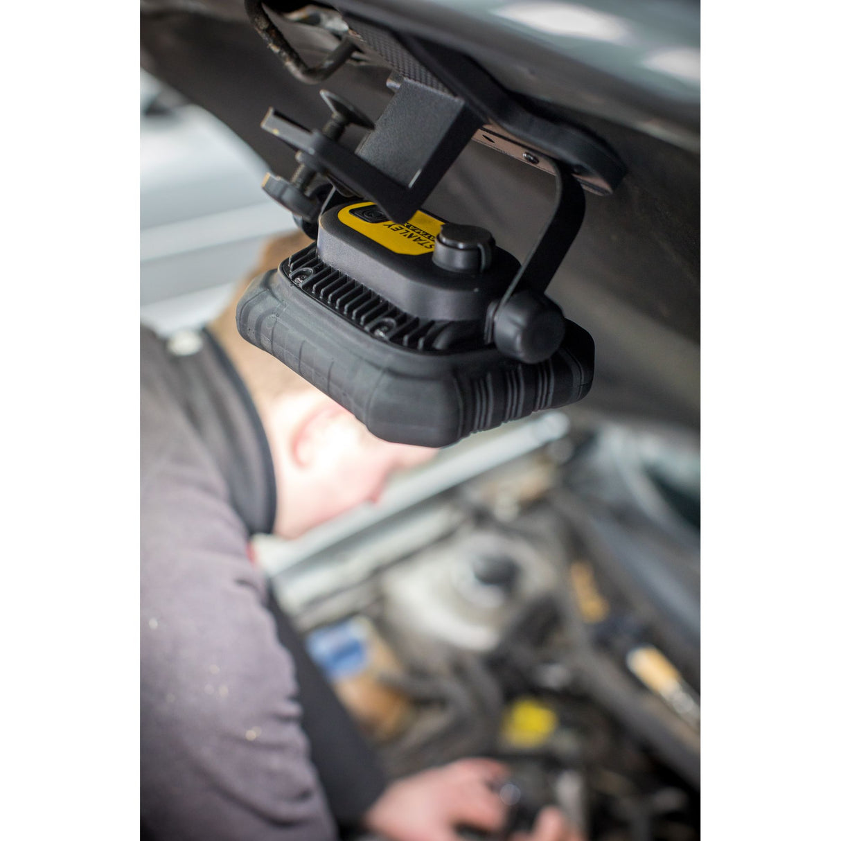 STANLEY FATMAX Projecteur 1000Lm rechargeable FMHT81507-1