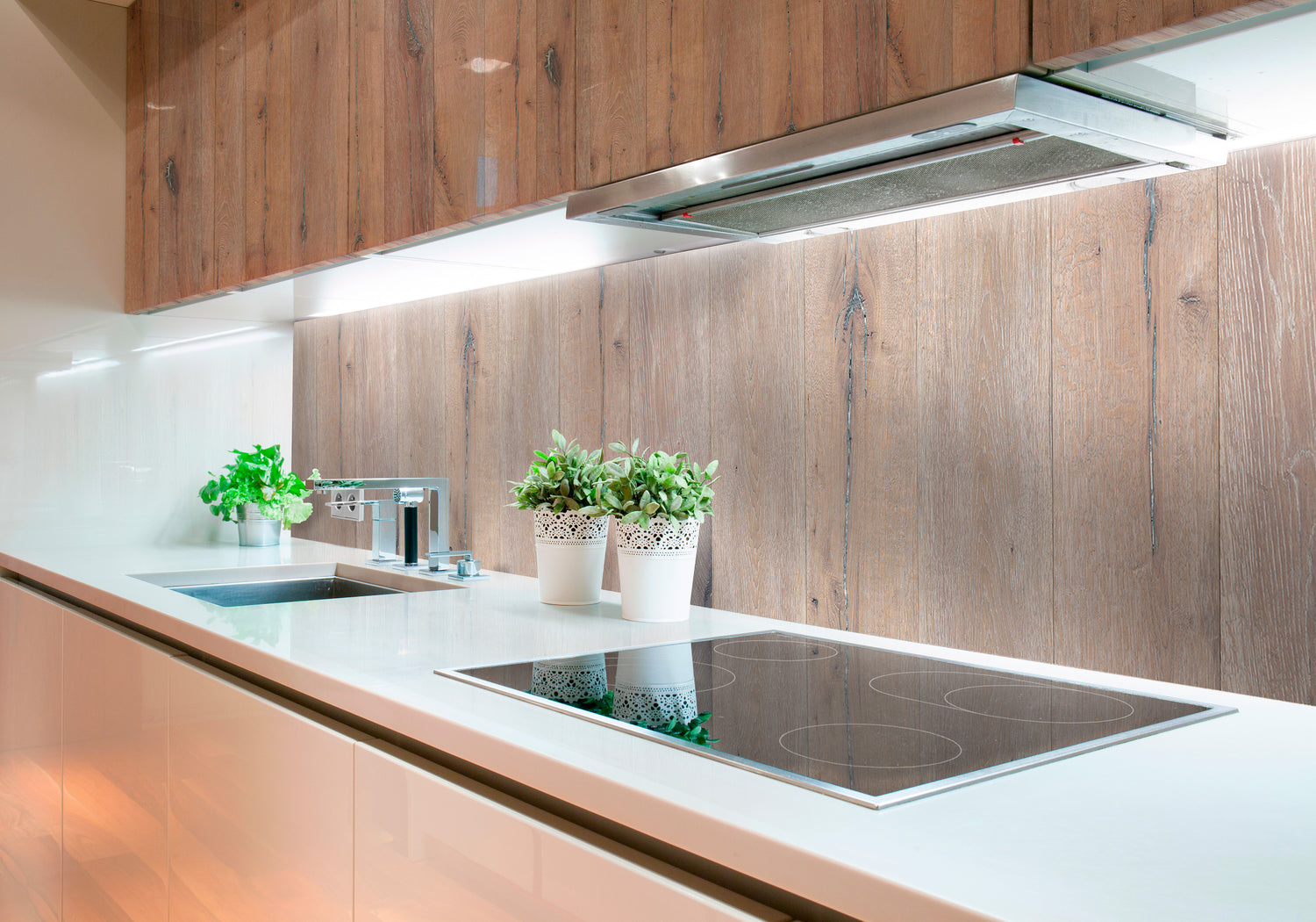 VIPANEL Panneau mural en alu-composite aspect bois coloris Chêne finition mat perlée