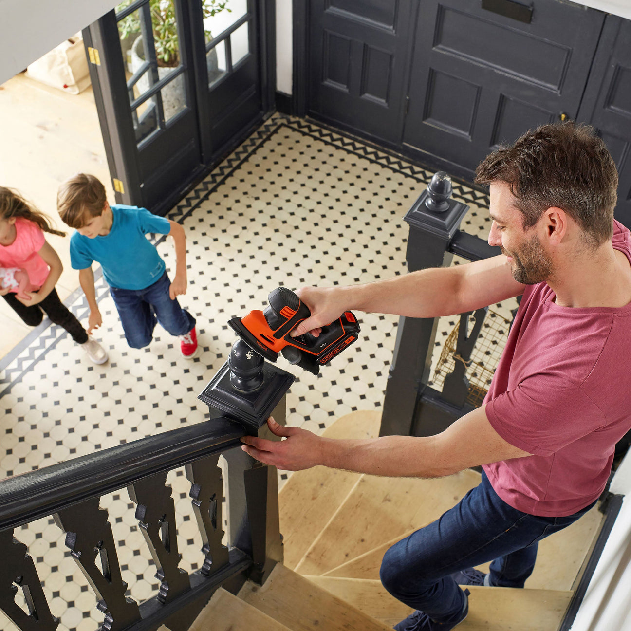 Meuleuses et ponceuses BLACK+DECKER