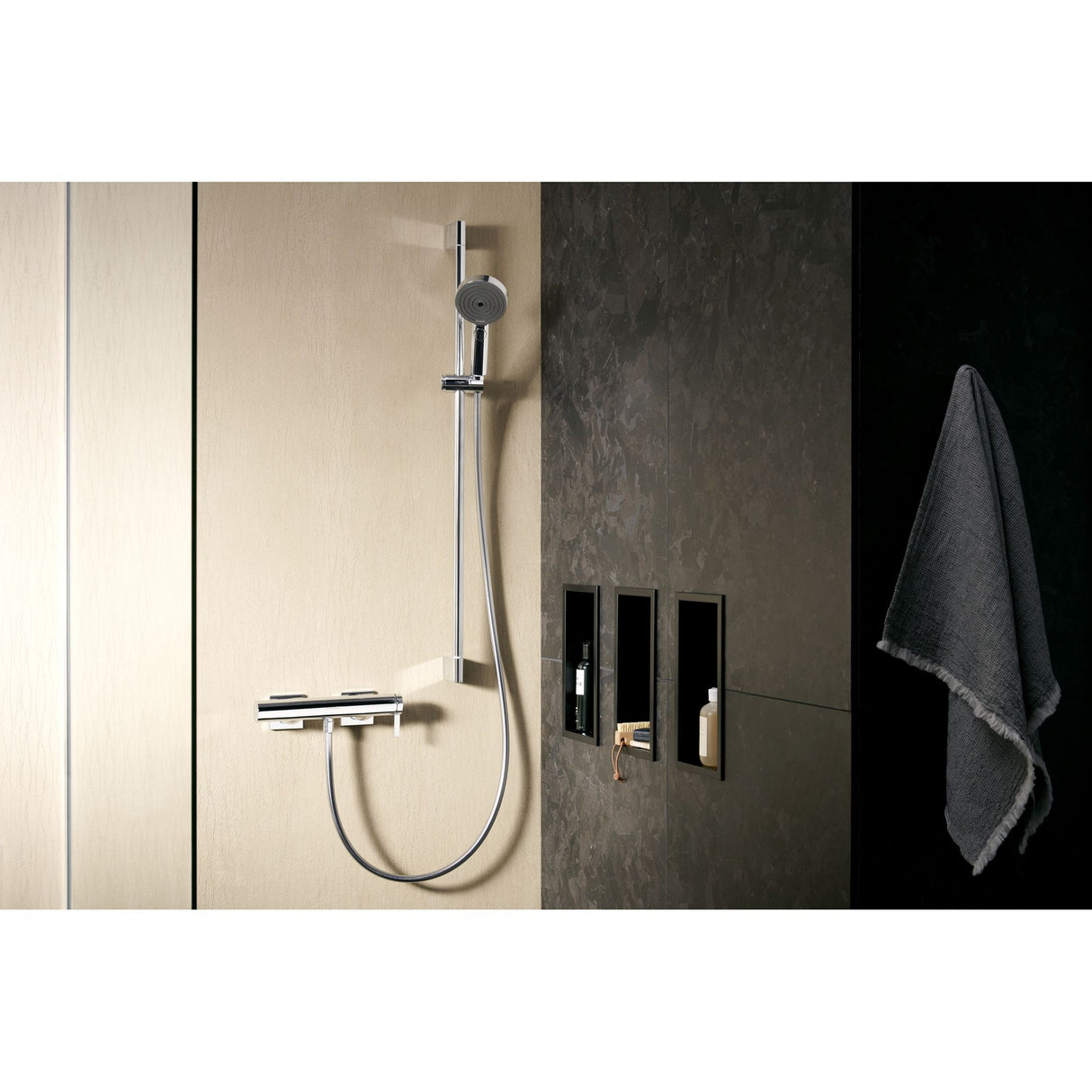 HANSGROHE Set de douche 105 3 jets Pulsify Select S Relaxation avec barre  96 cm et flexible 24170700