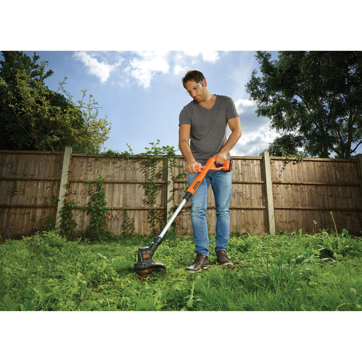 BLACK+DECKER Coupe bordures 25cm 18V 2Ah ST182320-QW