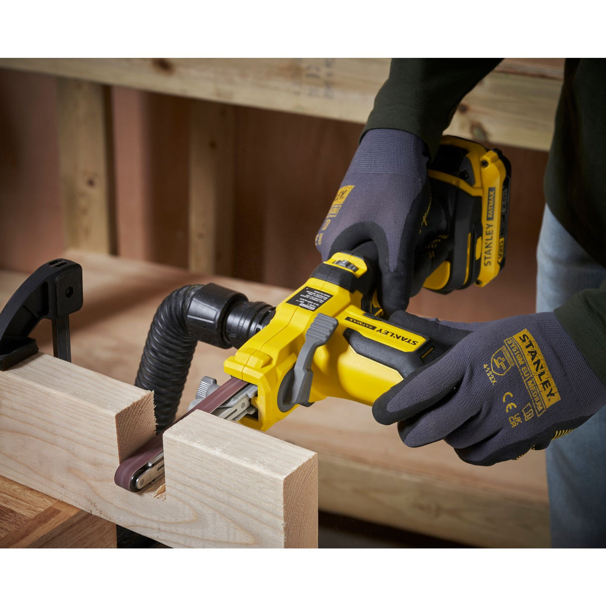 STANLEY FATMAX Lime électrique sans fil 18V 13mm 2 batteries 2Ah SFMCE210D2K-QW