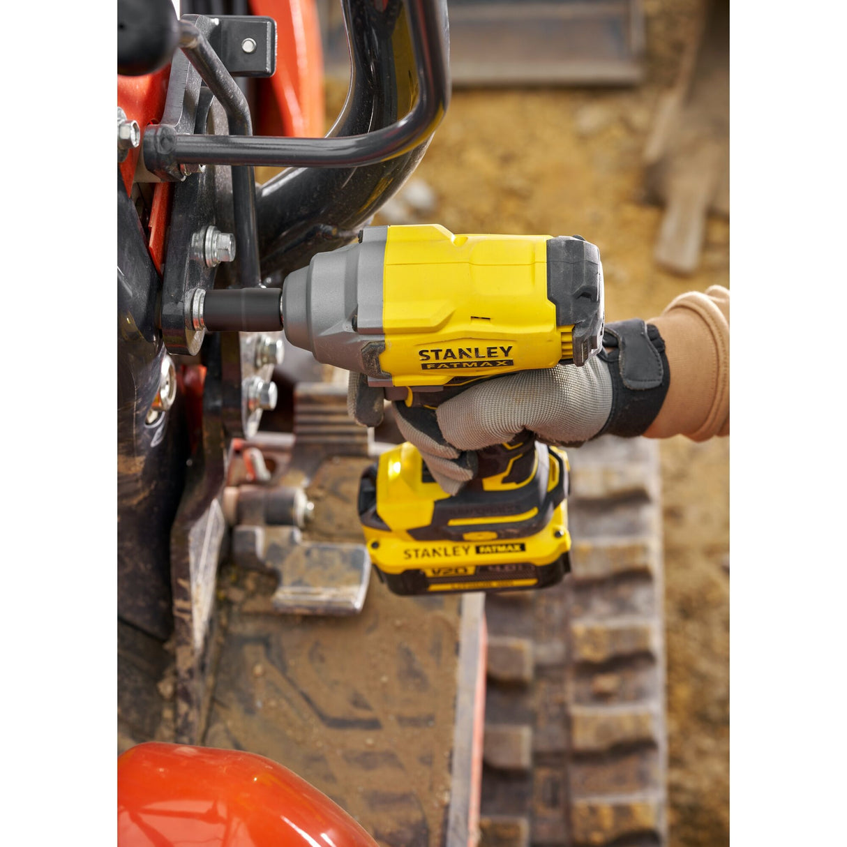 STANLEY FATMAX Boulonneuse à chocs sans fil 1/2" 370 Nm 18V sans batterie V20 SFMCF920B-XJ