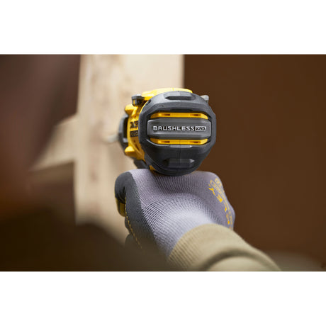 Visseuse sans fil DeWalt, couleur jaune et noire, technologie Brushless.